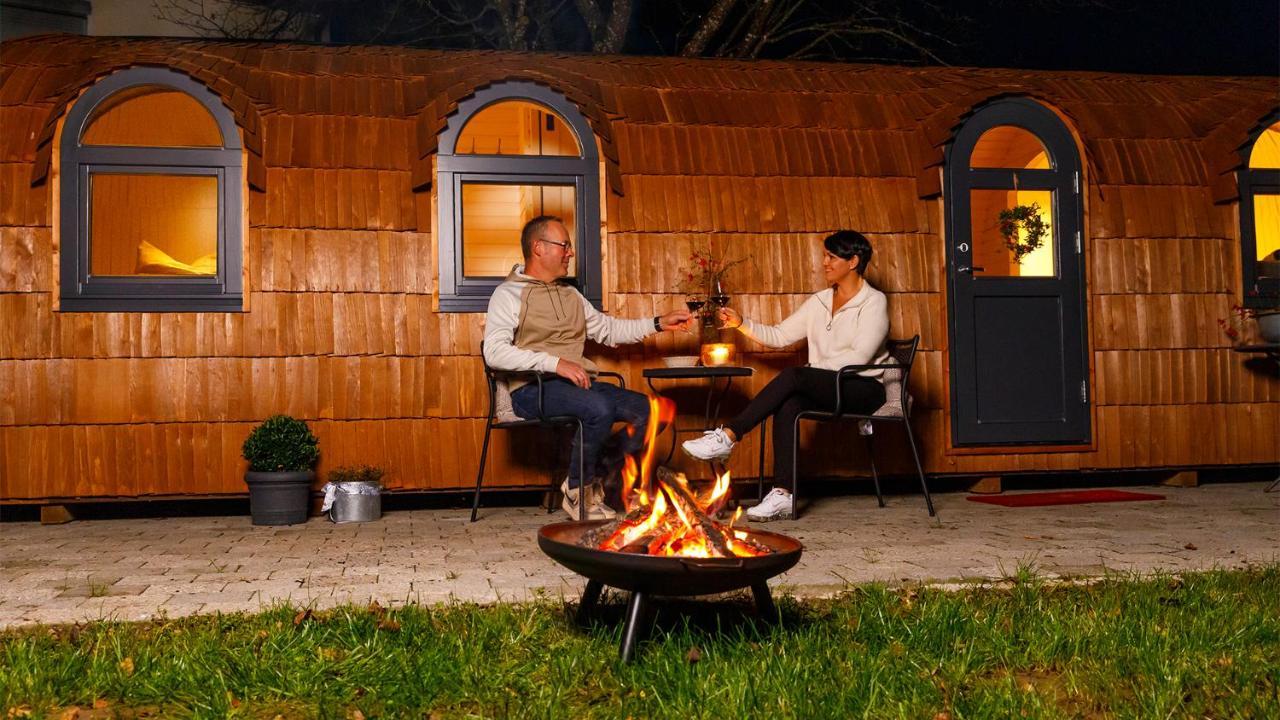 Auszeitgarten - Urlaub Im Tinyhaus Im Herzen Von Oberschwaben Aulendorf Dış mekan fotoğraf